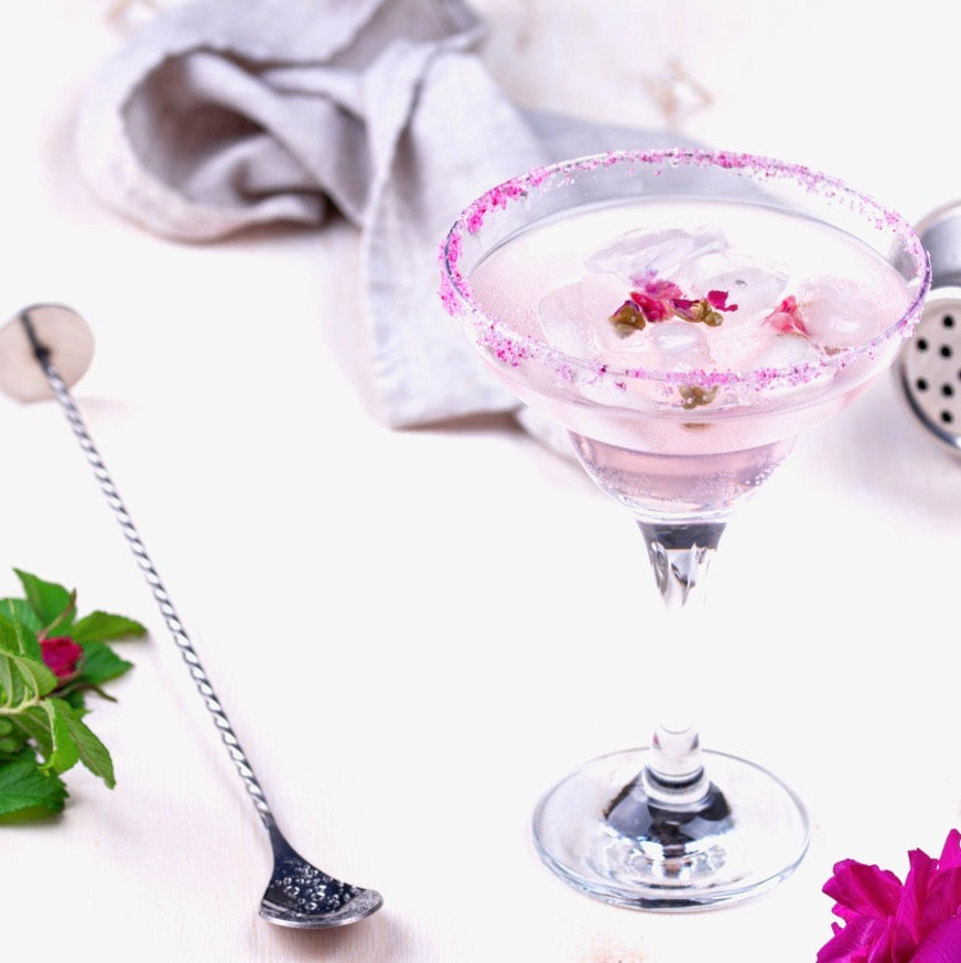 How to Rim Your Cocktail (or Mocktail) Glass with Edible Flowers  🌸