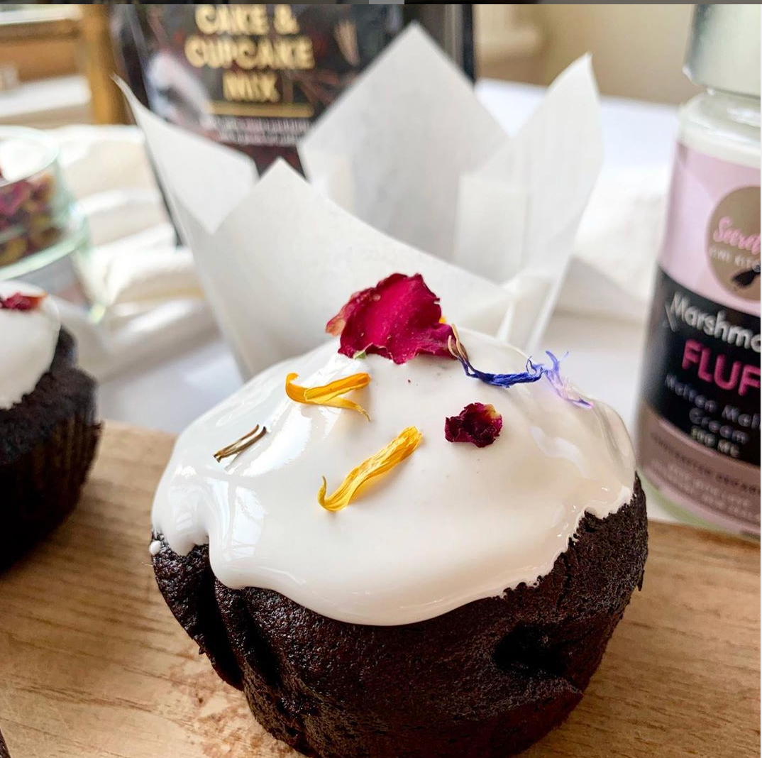 
                  
                    Large Dark Chocolate Cake & Cupcake Mix
                  
                